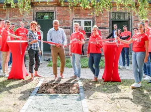 Vorschau: Pressefoto1_Azubi-Projekt_Sparkasse_Holstein_2023-08-22_5745