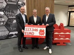 Vorschau: 2026-01-23_Pressefoto Ausschüttung Jubiläums-Spendentopf_L.Knemeyer