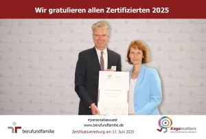Vorschau: Zertifikatsverleihung_Sparkasse_Leipzig_(c)_berufundfamilie_Service_GmbH