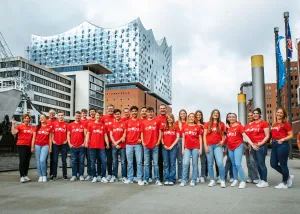 Vorschau: Pressefoto_Sparkasse_Holstein_Start_Azubis_2023-08-02_Elphi