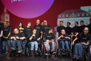 Vorschau: Der inklusive Chor des Therapiezentrums Bonn bildete den emotionalen Schlussakt des Bühnenprogramms