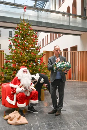Vorschau: 2025-12-22 Naspa-Weihnachtswunschbaum4 (c) Paul Mueller