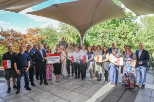 Vorschau: 1 Fördermittelübergabe Main-Taunus-Kreis