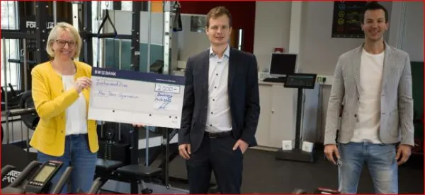 Bild zur Pressemitteilung: Spende aus BW-Bank Prämiensparen (PS-Sparen): Bewegungsmangel? Nicht am Max-Born-Gymnasium