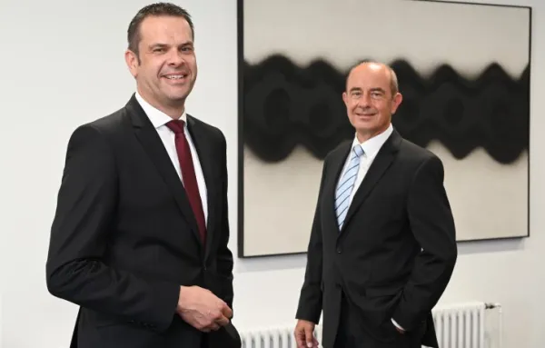 Bild zur Pressemitteilung: BW-Bank Unternehmenskunden Neckar-Alb: Volker Ostertag folgt Gerd Hägele als Leiter des Unternehmenskundengeschäfts