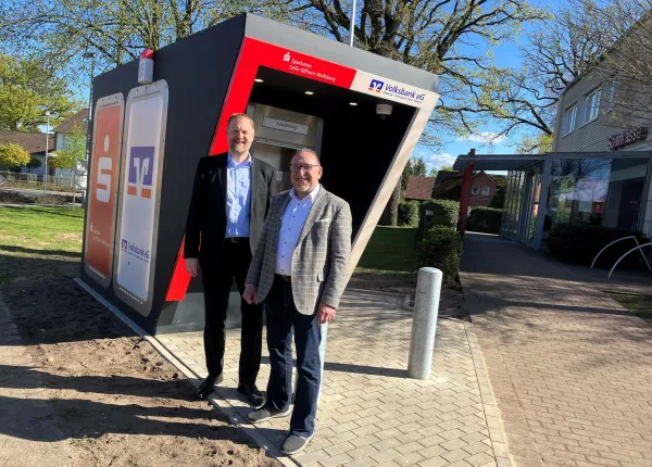 Bild zur Pressemitteilung: Neuer SB-Pavillon sichert Bargeldversorgung in Müden (Aller)