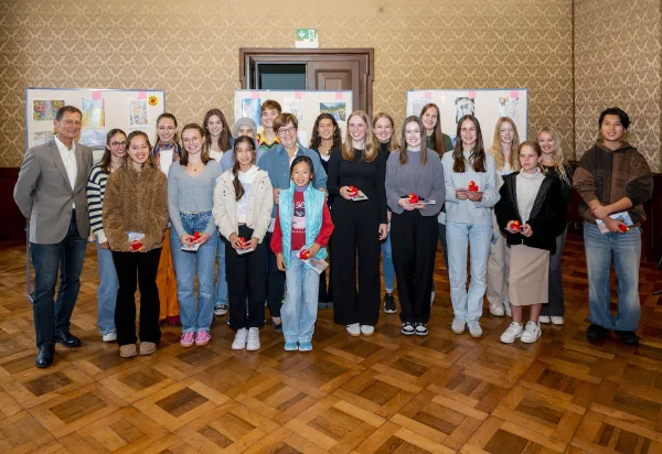 Bild zur Pressemitteilung: Schulpreis Bildende Kunst: Herausragende Arbeiten ausgezeichnet