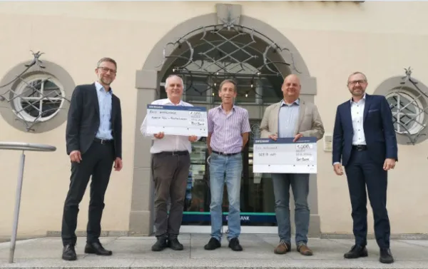 Bild zur Pressemitteilung: BW-Bank Ostwürttemberg spendet insgesamt 2.000 Euro: Hilfe für die hiesigen Tafeln