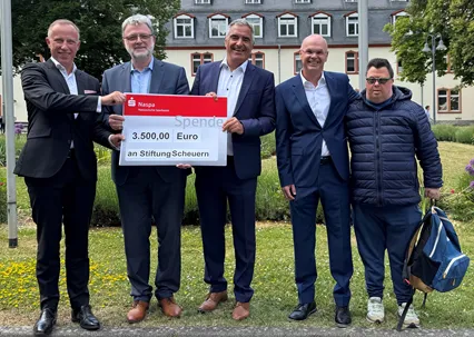 Bild zur Pressemitteilung: 3.500 Euro zum 175-jährigen Jubiläum für Stiftung Scheuern in Nassau