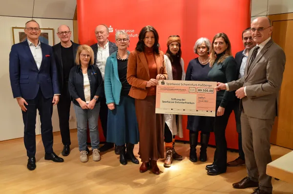 Bild zur Pressemitteilung: Stiftung der Sparkasse Ostunterfranken fördert 17 Projekte in der Region mit insgesamt 89.500 Euro