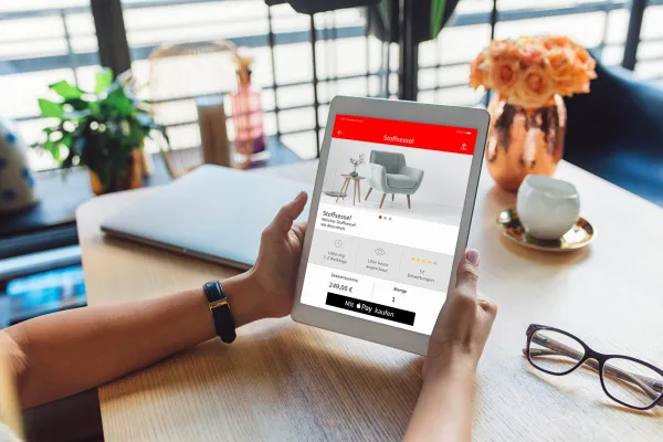 Bild zur Pressemitteilung: Mit Apple Pay und der girocard jetzt auch im E-Commerce bezahlen