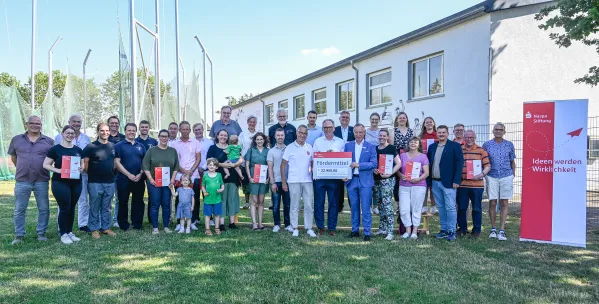 Bild zur Pressemitteilung: Naspa Stiftung unterstützt 16 Vereine und Initiativen im Landkreis Limburg-Weilburg mit 22.950 Euro