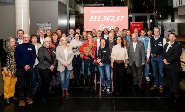 Bild zur Pressemitteilung: Neues Rekordergebnis: Stiftergemeinschaft der Sparkasse Vorderpfalz schüttet 311.368 Euro aus