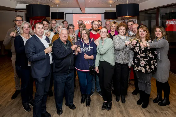 Bild zur Pressemitteilung: Neues Rekordergebnis: Stiftergemeinschaft der Sparkasse Vorderpfalz schüttet 358.907 Euro aus