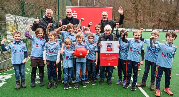 Bild zur Pressemitteilung: Rosi Blöcher vom WTHC ist Vereinsheldin in Hessen