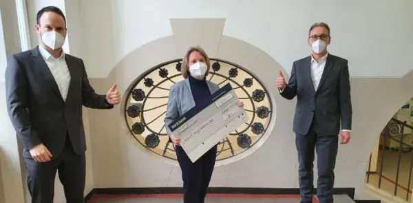 Bild zur Pressemitteilung: BW-Bank unterstützt Gymnasium in Stuttgart: „Bufdi“ für Königin-Katharina-Stift