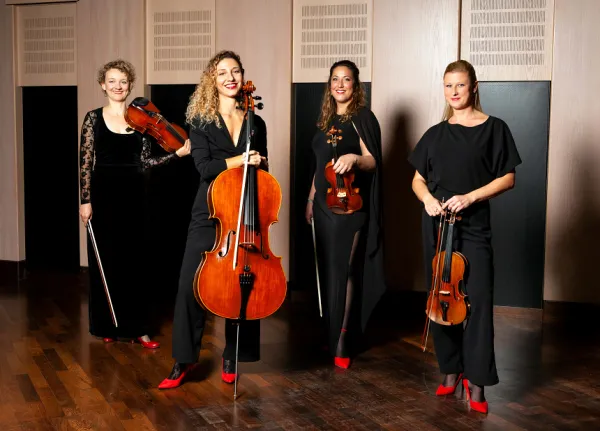 Bild zur Pressemitteilung: Kult(o)urnacht: Schnellzeichnungen und Livemusik in der Sparkasse