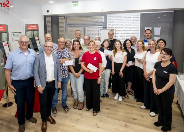Bild zur Pressemitteilung: Trommelwirbel für elf innovative Projekte aus Speyer: Sparkassenstiftung unterstützt Miteinander mit über 16.000 Euro