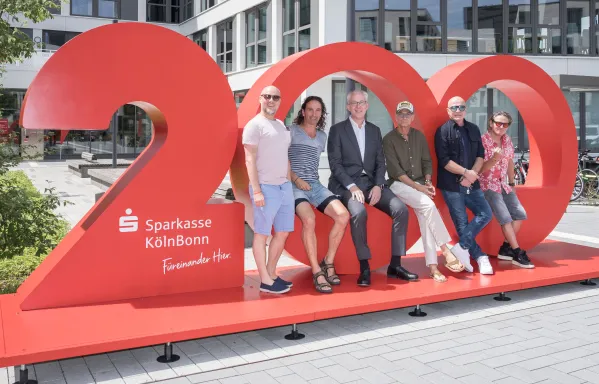 Bild zur Pressemitteilung: Für eine superjeile Zick: Sparkasse KölnBonn ermöglicht kostenloses Jubiläumskonzert von BRINGS