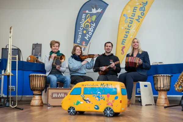 Bild zur Pressemitteilung: Schleswig-holsteinische Sparkassen fördern musikalische Bildung – das „musiculum MOBIL“ besucht kostenlos Kitas und Grundschulen