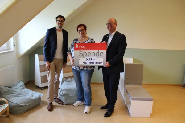 Bild zur Pressemitteilung: 500 Euro für neue Lesewerkstatt der Kita Purzelbaum in Oestrich-Winkel
