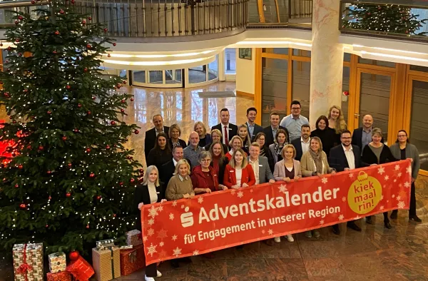 Bild zur Pressemitteilung: Advent, Advent – ein Kalender hängt